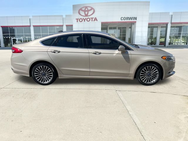 Used 2017 Ford Fusion SE w/ Fusion SE Technology Package FWD image 6
