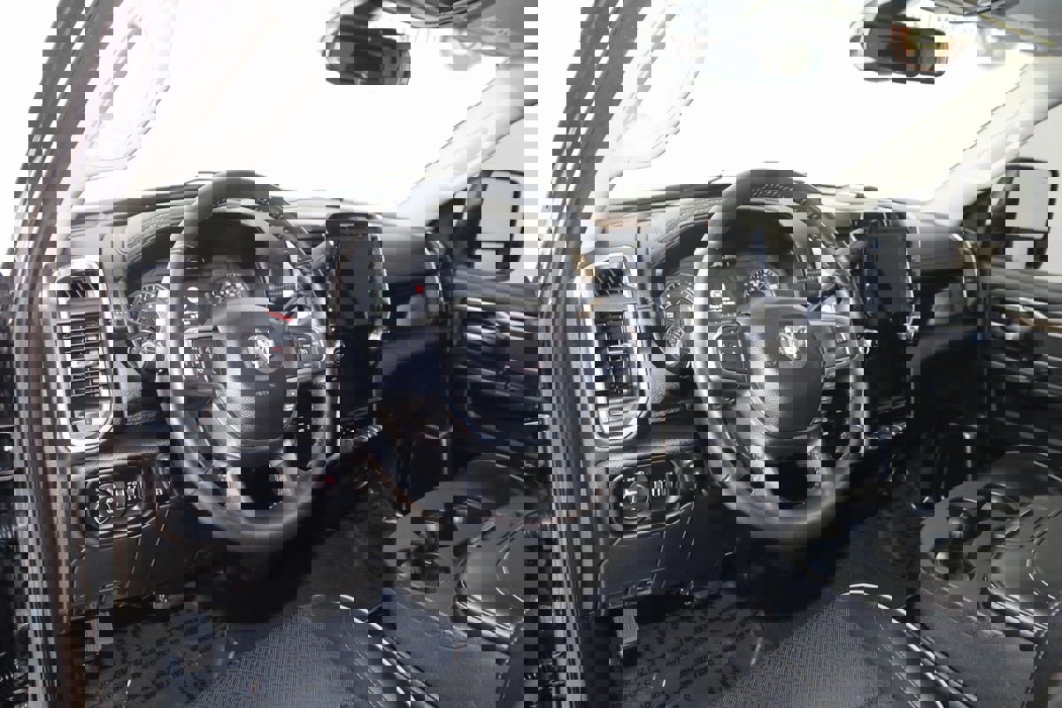 Used 2024 RAM 2500 Laramie image 24