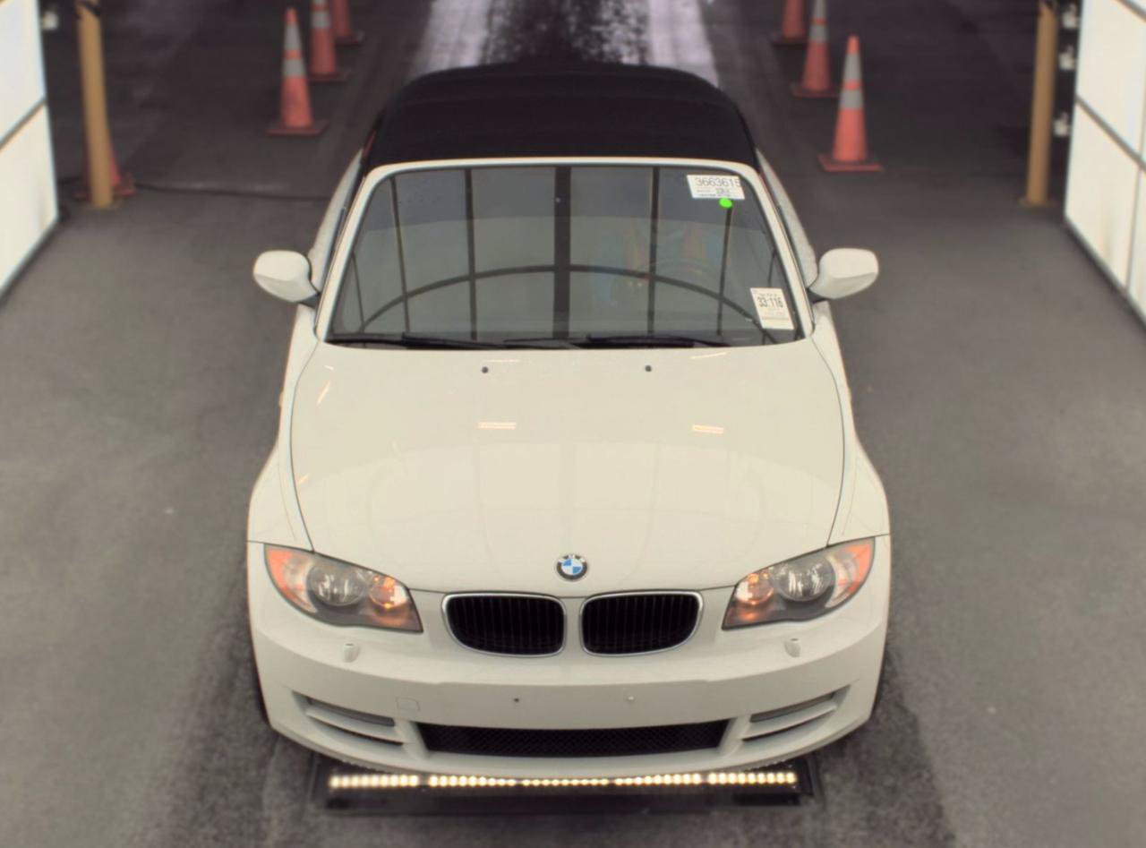 Used 2011 BMW 128i Convertible RWD image 2