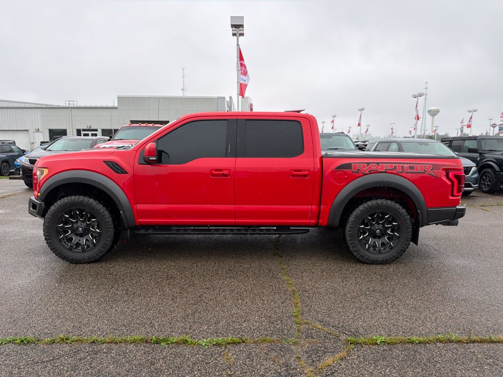 Used 2018 Ford F150 Raptor w/ Equipment Group 802A Luxury AWD/4WD image 9