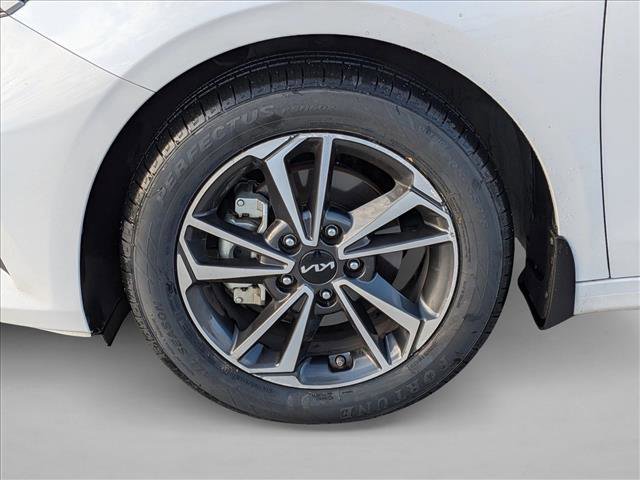 Used 2023 Kia Forte LXS FWD image 22