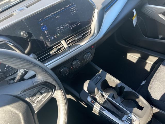 New 2026 Chevrolet Trax LS w/ LS Convenience Package image 23