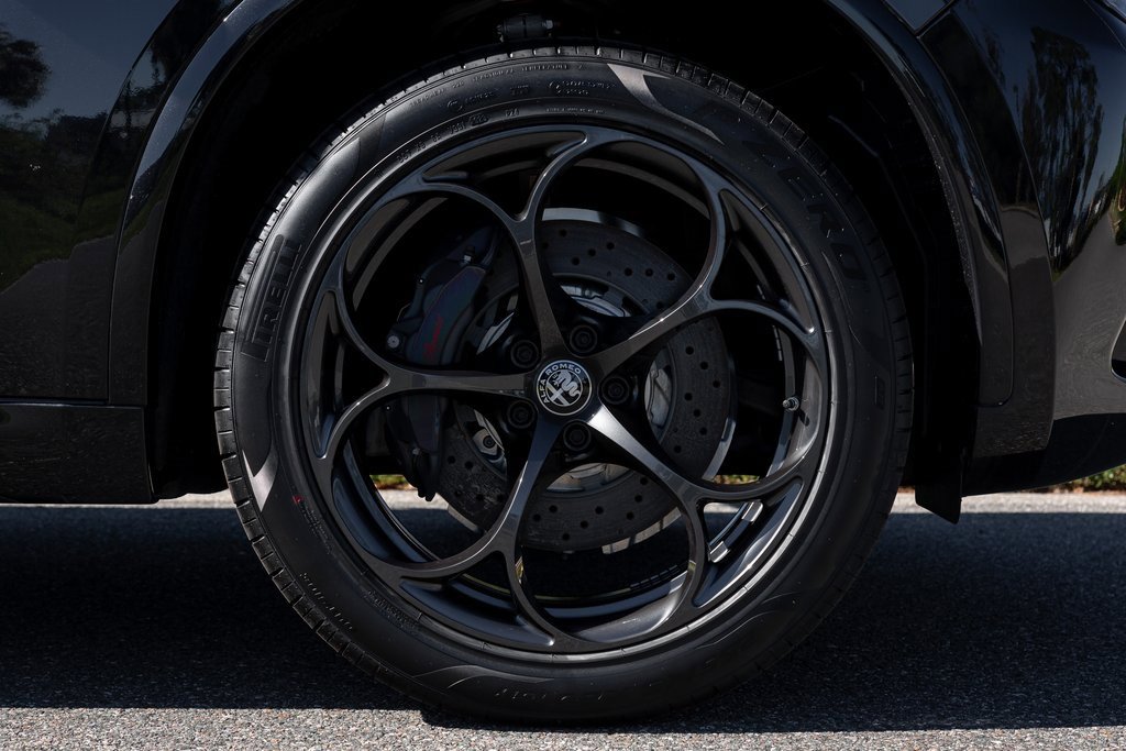 New 2024 Alfa Romeo Stelvio Quadrifoglio w/ Active Assist Plus Package image 12
