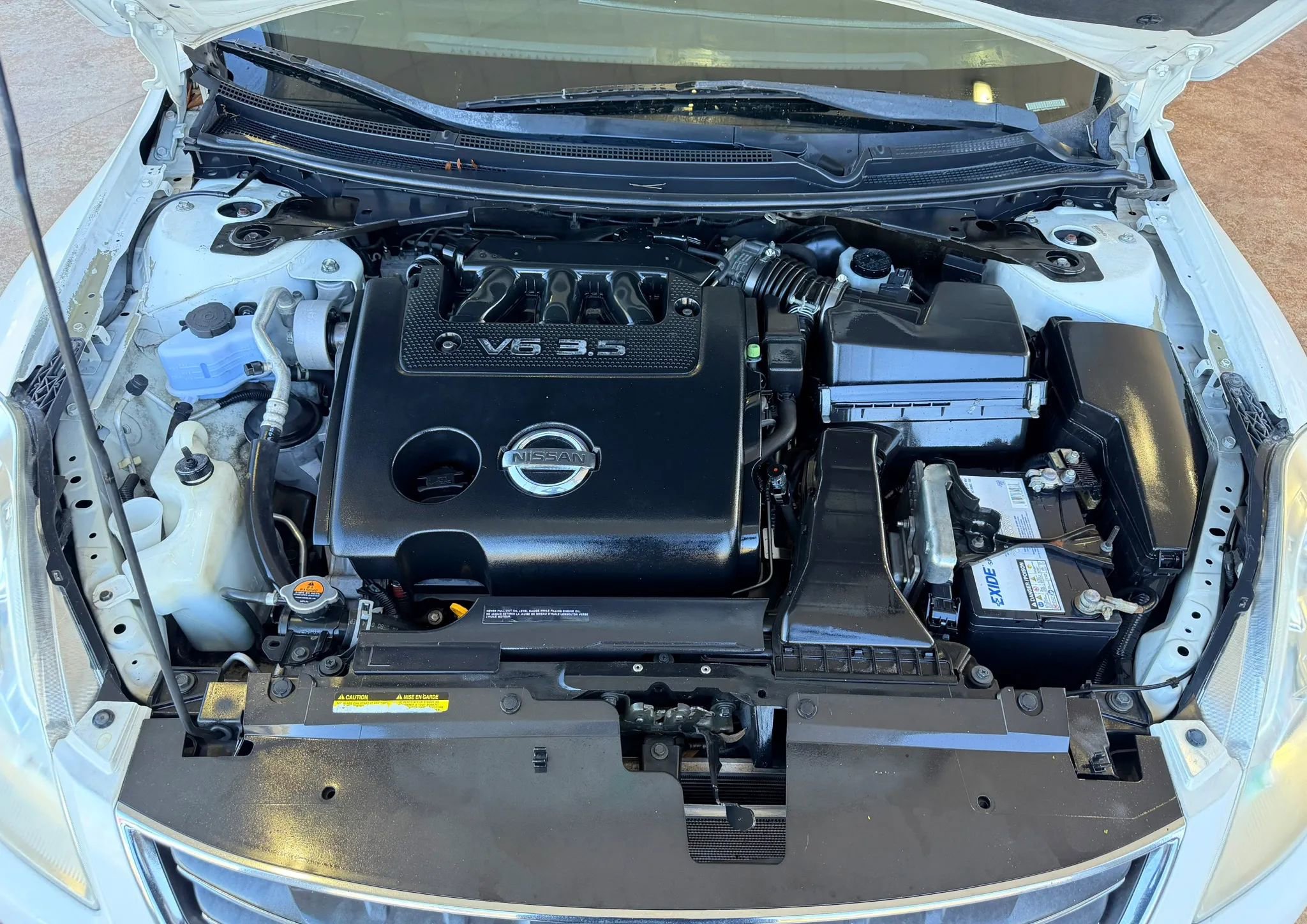 Used 2010 Nissan Altima 3.5 SR image 25