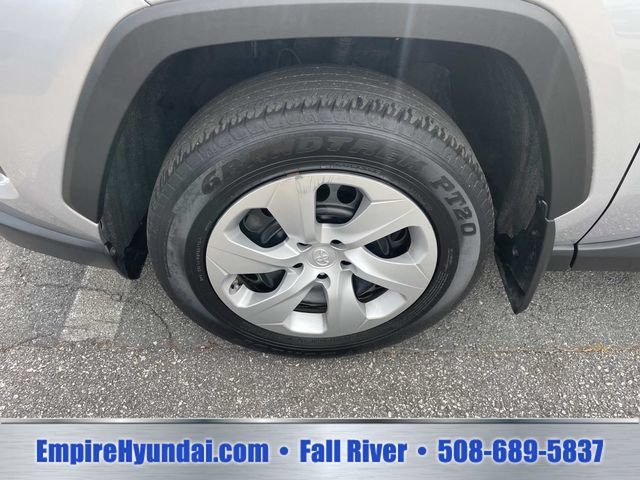 Used 2023 Toyota RAV4 LE AWD/4WD image 12