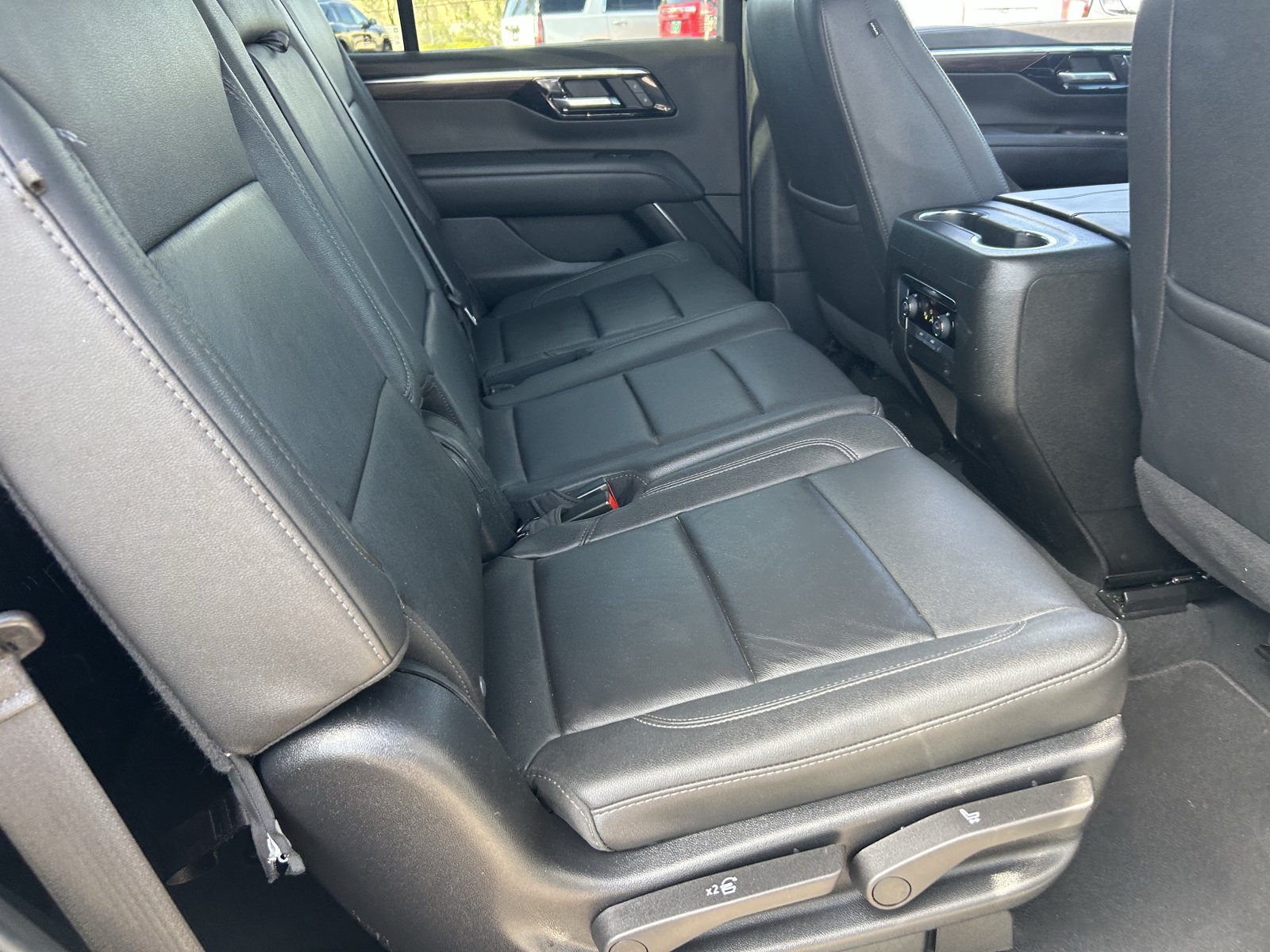 Certified 2025 Chevrolet Tahoe Z71 AWD/4WD image 14