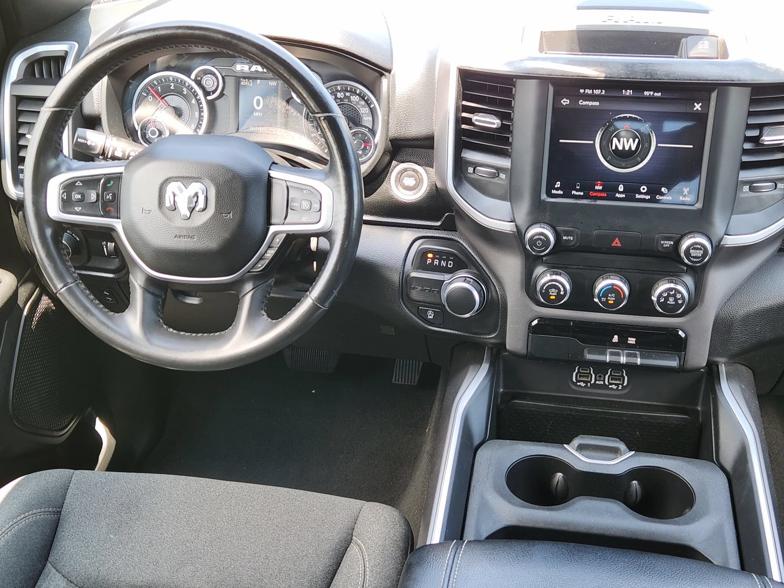Used 2020 RAM 1500 Big Horn RWD image 30