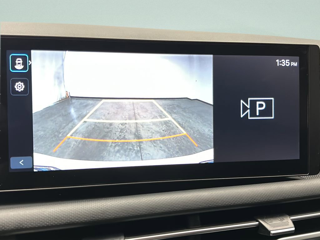 Certified 2025 Hyundai Tucson SE image 24