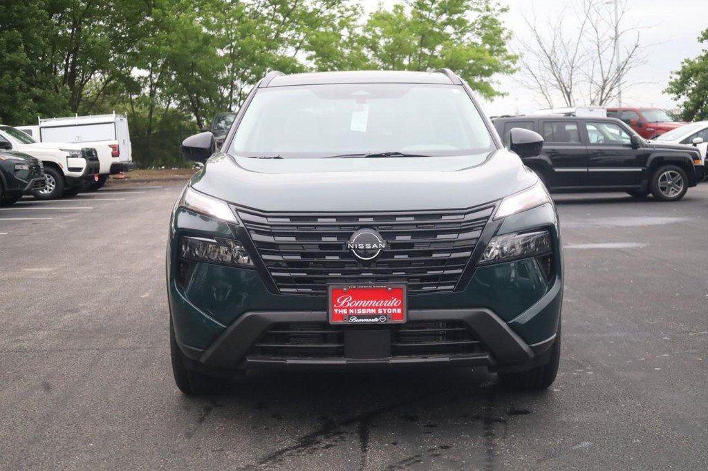 New 2026 Nissan Rogue Dark Armor AWD/4WD image 3