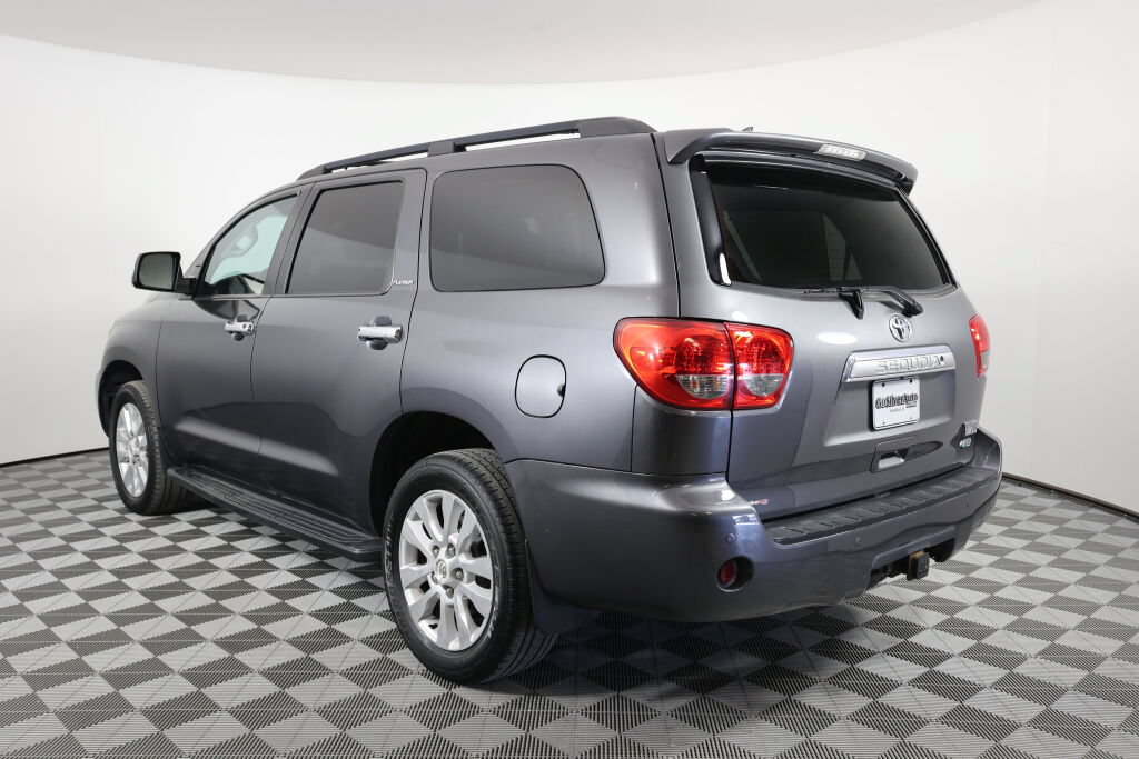 Used 2015 Toyota Sequoia Platinum AWD/4WD image 4
