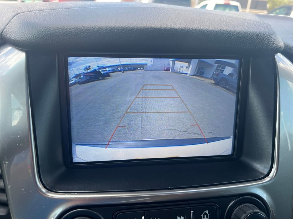 Used 2019 Chevrolet Suburban Premier image 14