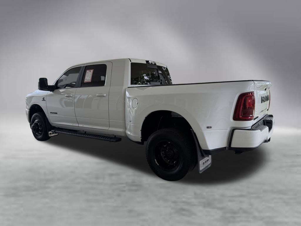 Used 2025 RAM 3500 Laramie w/ Night Edition AWD/4WD image 4