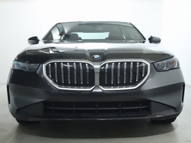 Used 2026 BMW 540i xDrive AWD/4WD image 6