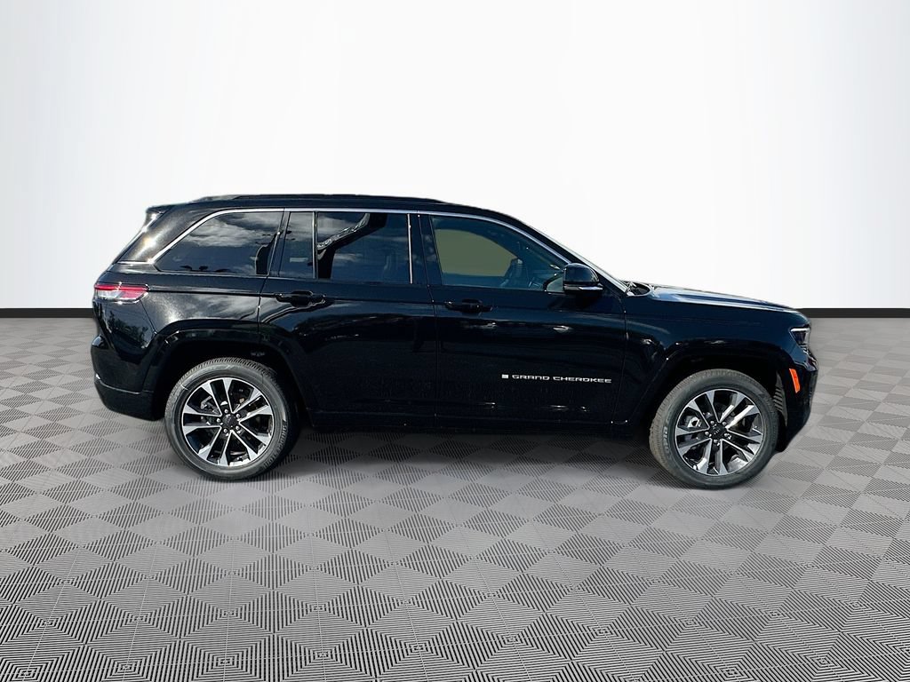 New 2025 Jeep Grand Cherokee Overland w/ Luxury Tech Group IV AWD/4WD image 9