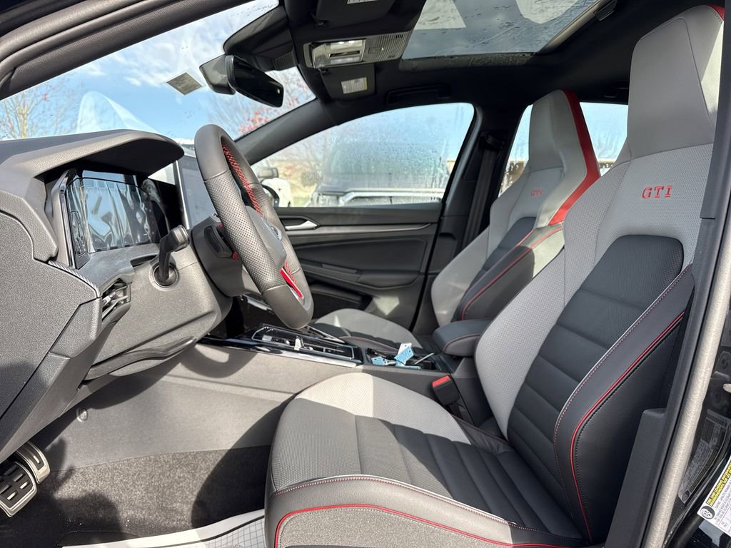 New 2026 Volkswagen GTI SE FWD image 11