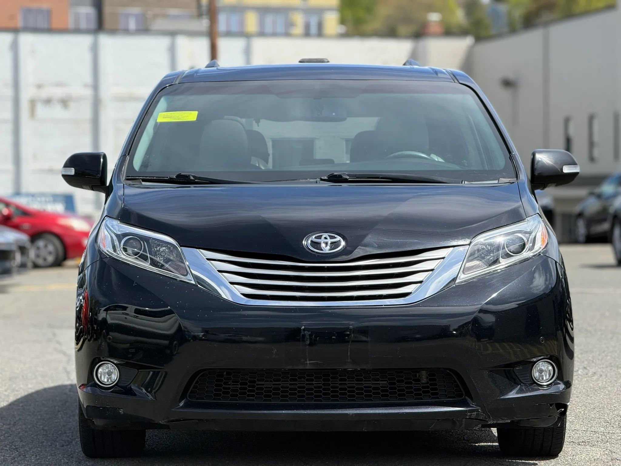 Used 2015 Toyota Sienna Limited AWD/4WD image 3