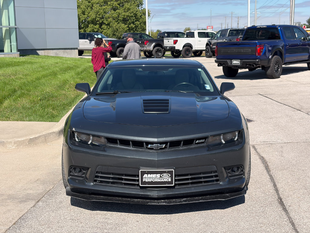 Used 2015 Chevrolet Camaro SS w/ RS Package RWD image 8