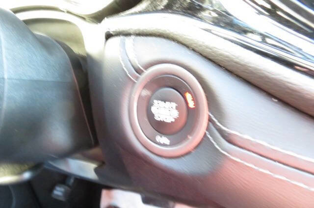 Used 2024 Dodge Durango SXT image 24