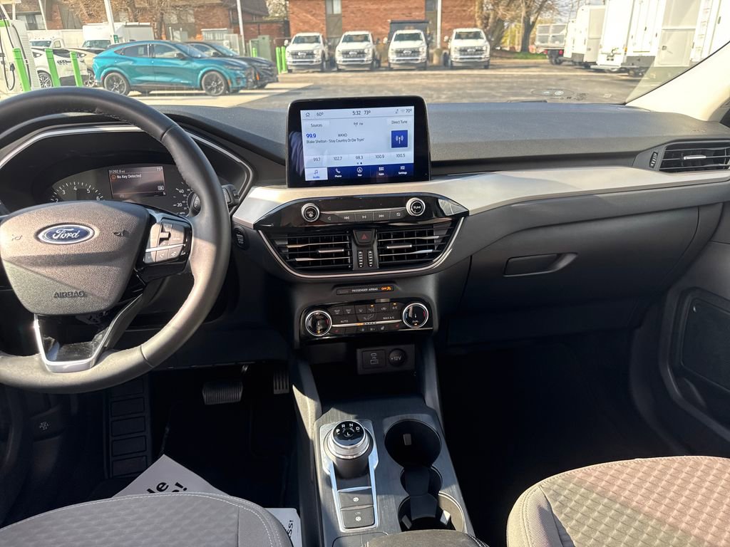 Used 2022 Ford Escape SE w/ Convenience Package FWD image 21