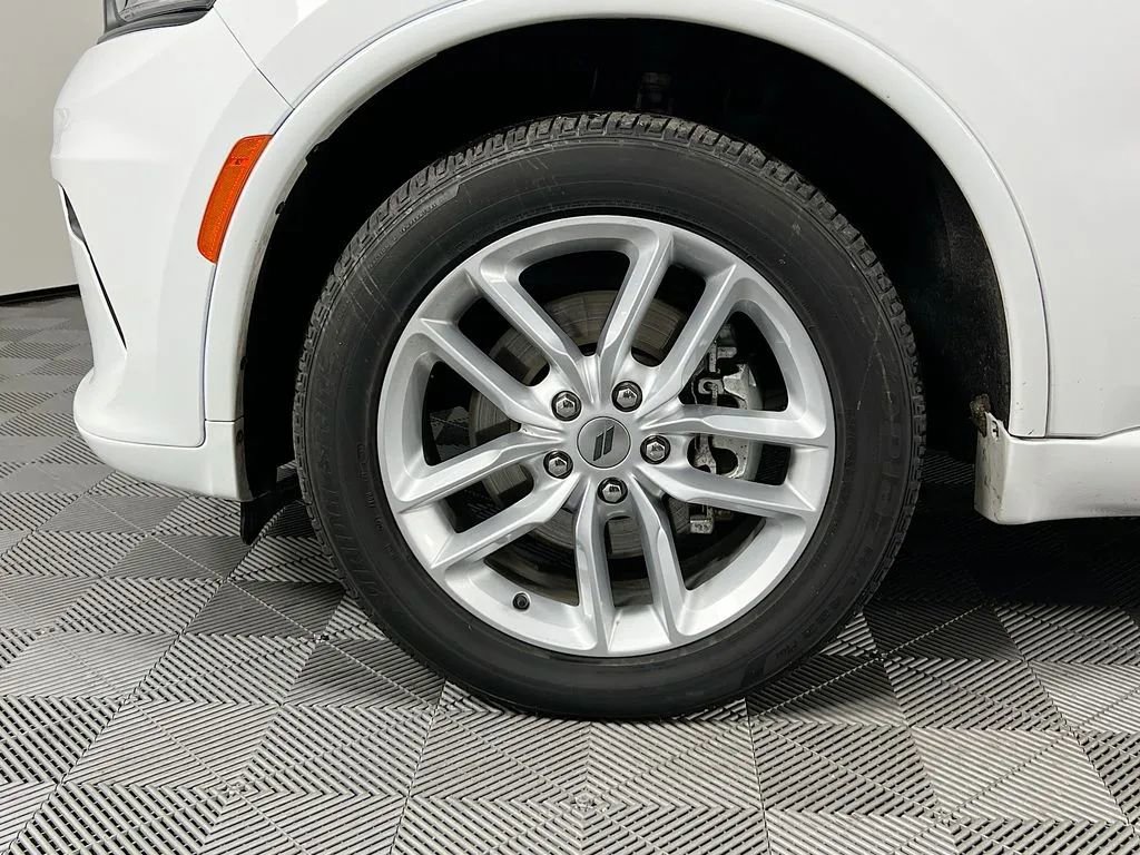 Used 2023 Dodge Durango GT image 33