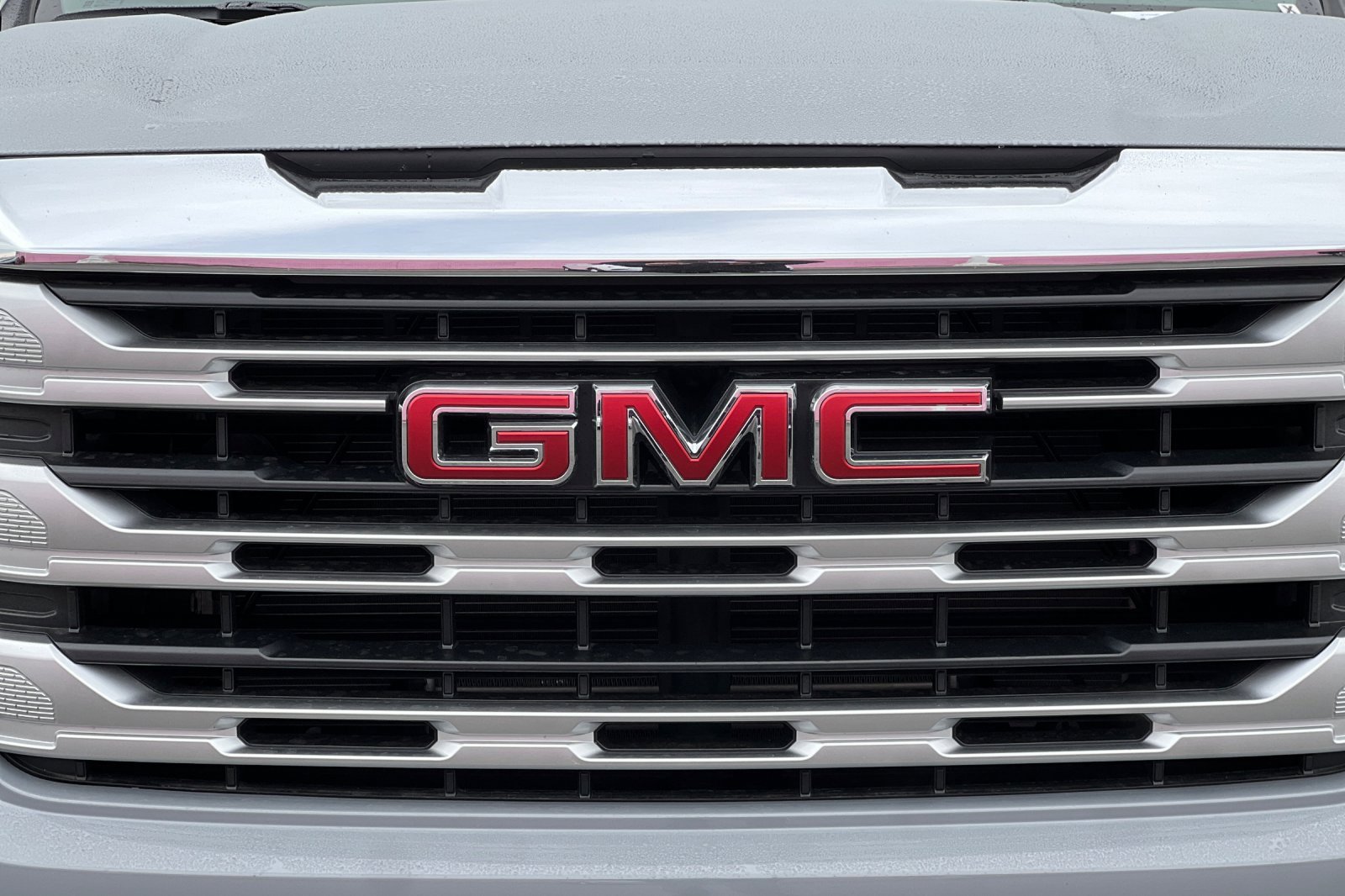 Used 2025 GMC Sierra 1500 SLE image 39