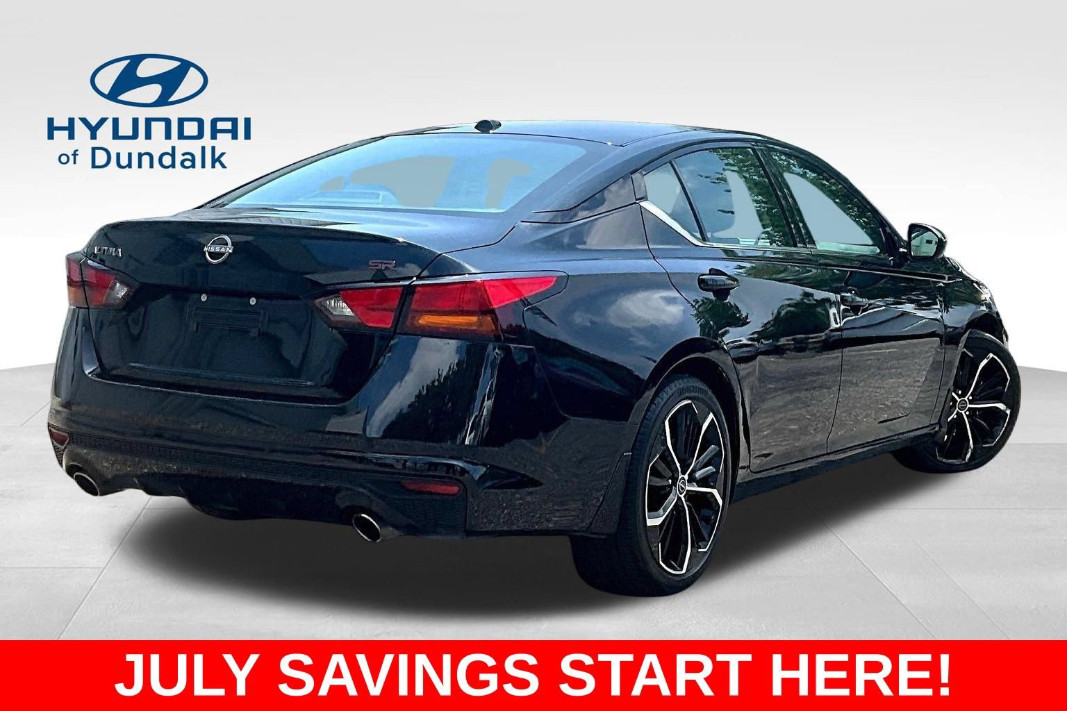 Used 2024 Nissan Altima 2.5 SR FWD image 8
