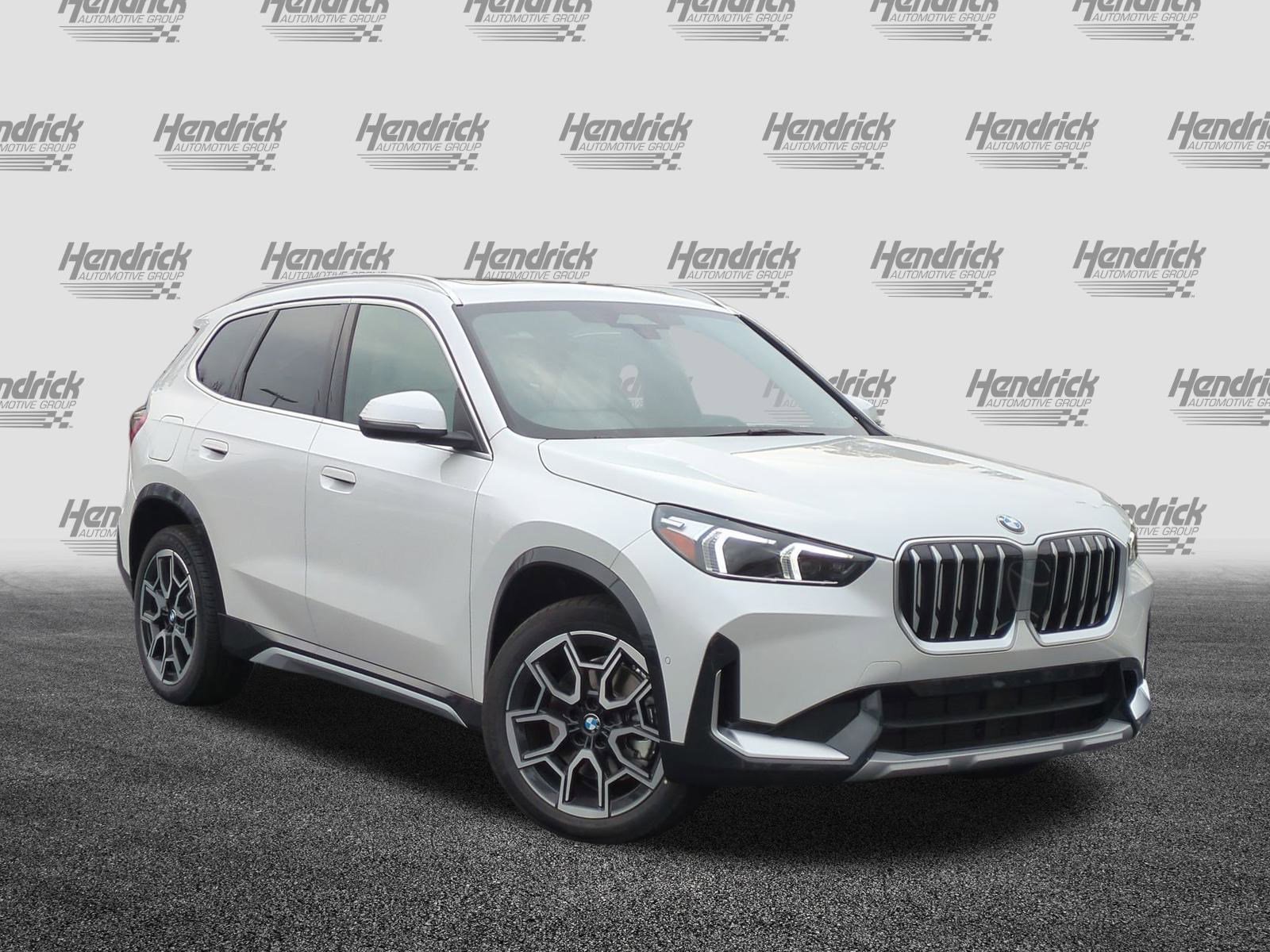 New 2026 BMW X1 xDrive28i w/ Convenience Package image 2
