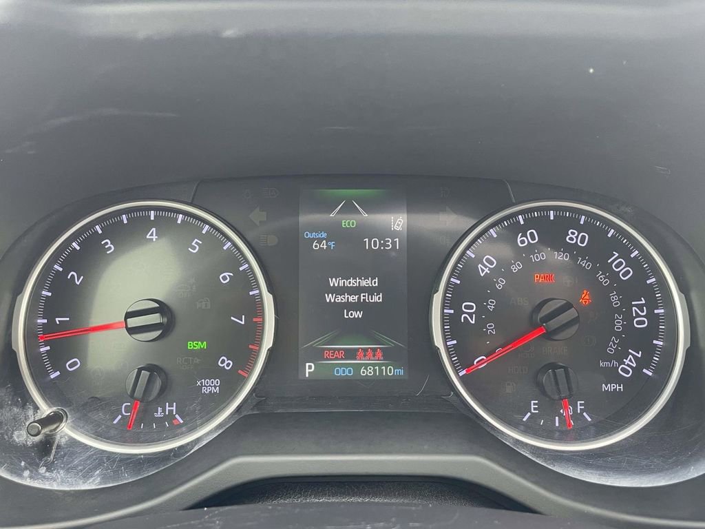 Used 2019 Toyota RAV4 XLE w/ Convenience Package image 28