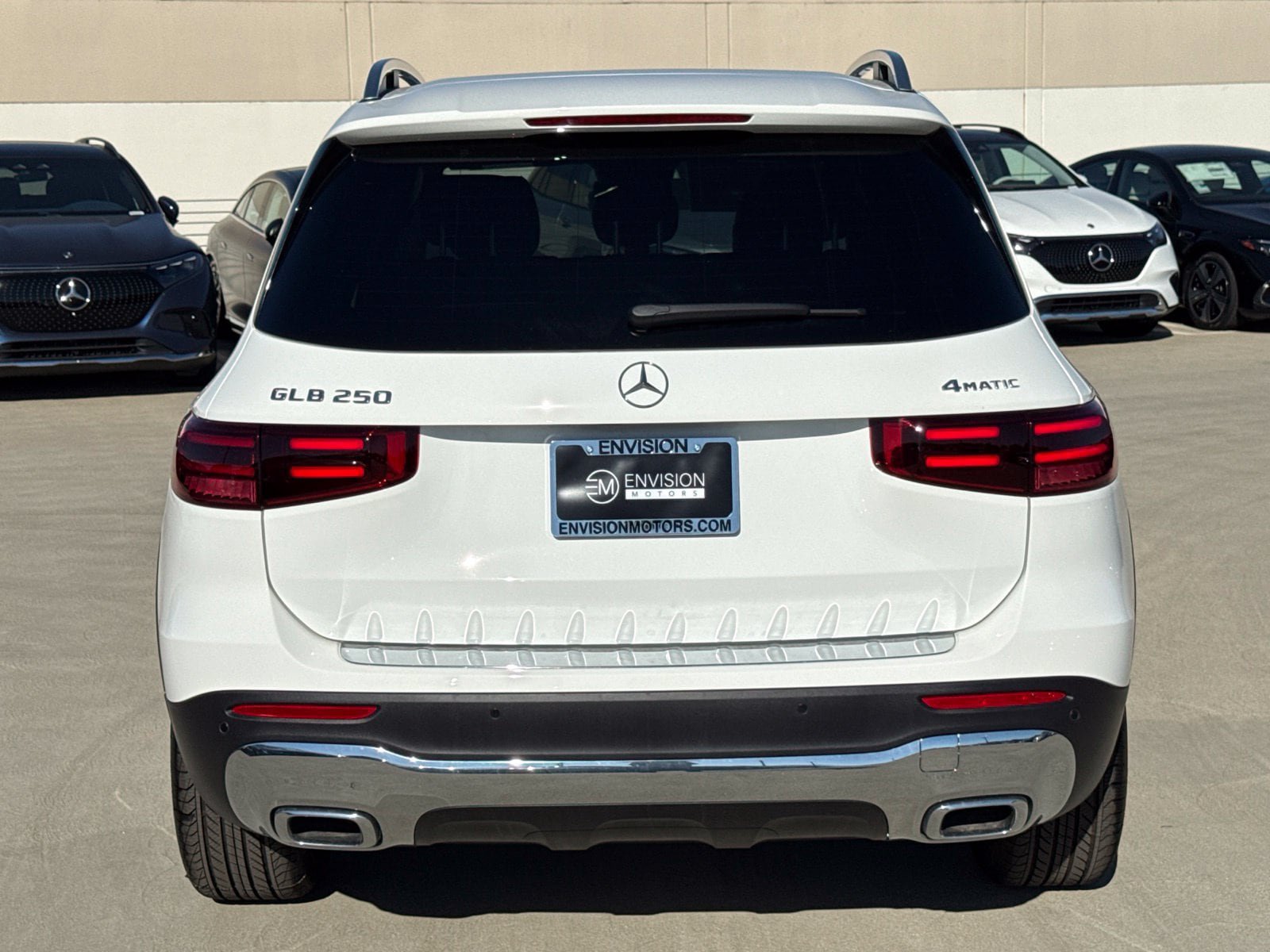 New 2026 Mercedes-Benz GLB 250 4MATIC image 9