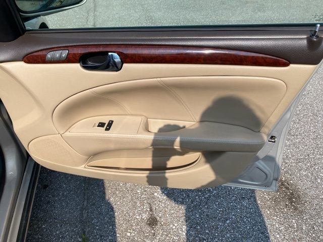 Used 2008 Buick Lucerne CXL w/ Ultra Confidence Package FWD image 28