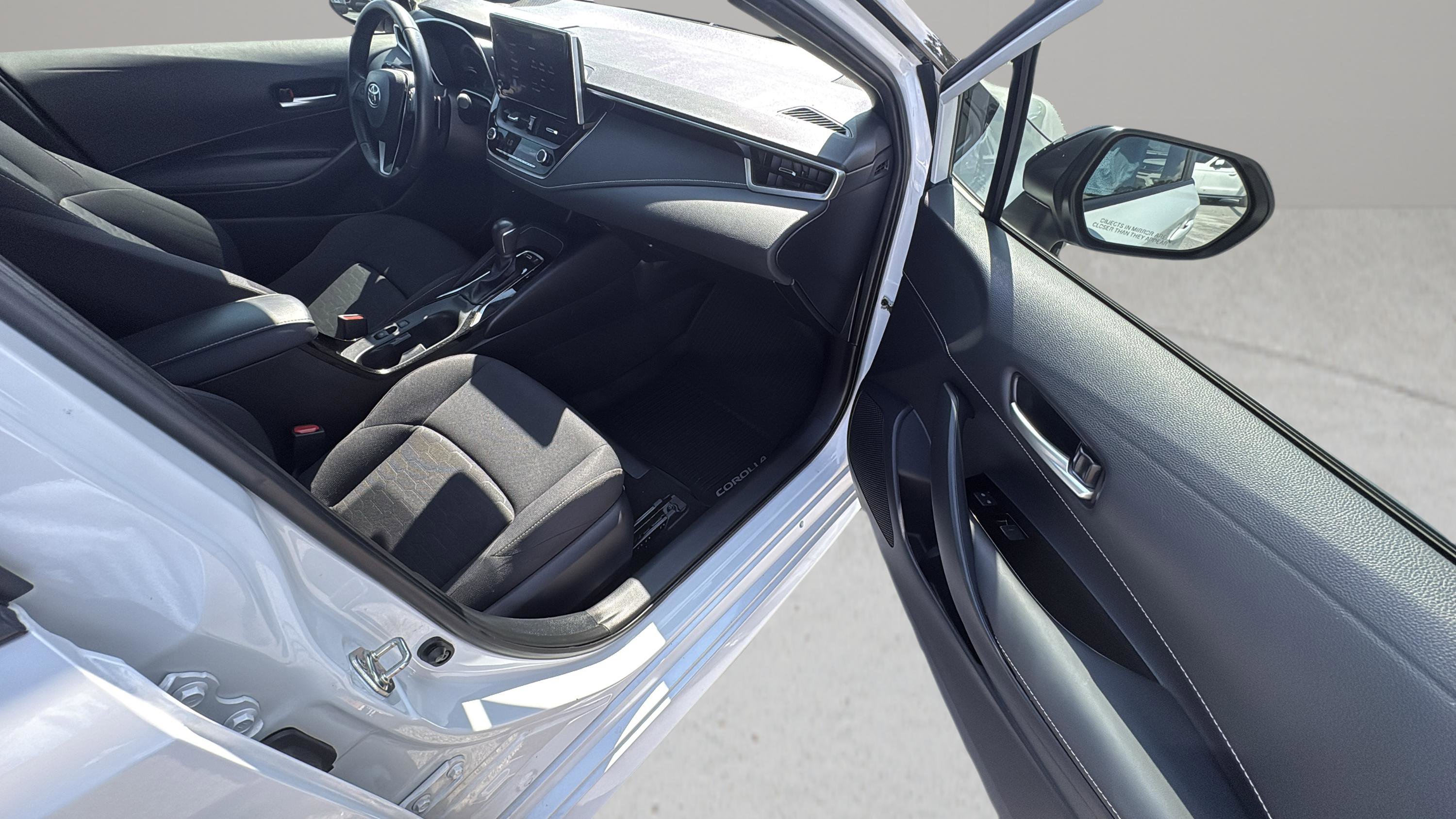 Used 2023 Toyota Corolla SE image 14