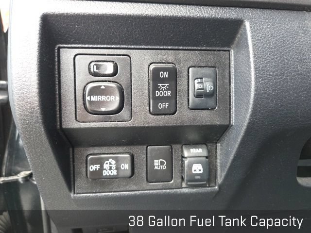 Used 2019 Toyota Tundra SR5 w/ Convenience Package AWD/4WD image 36