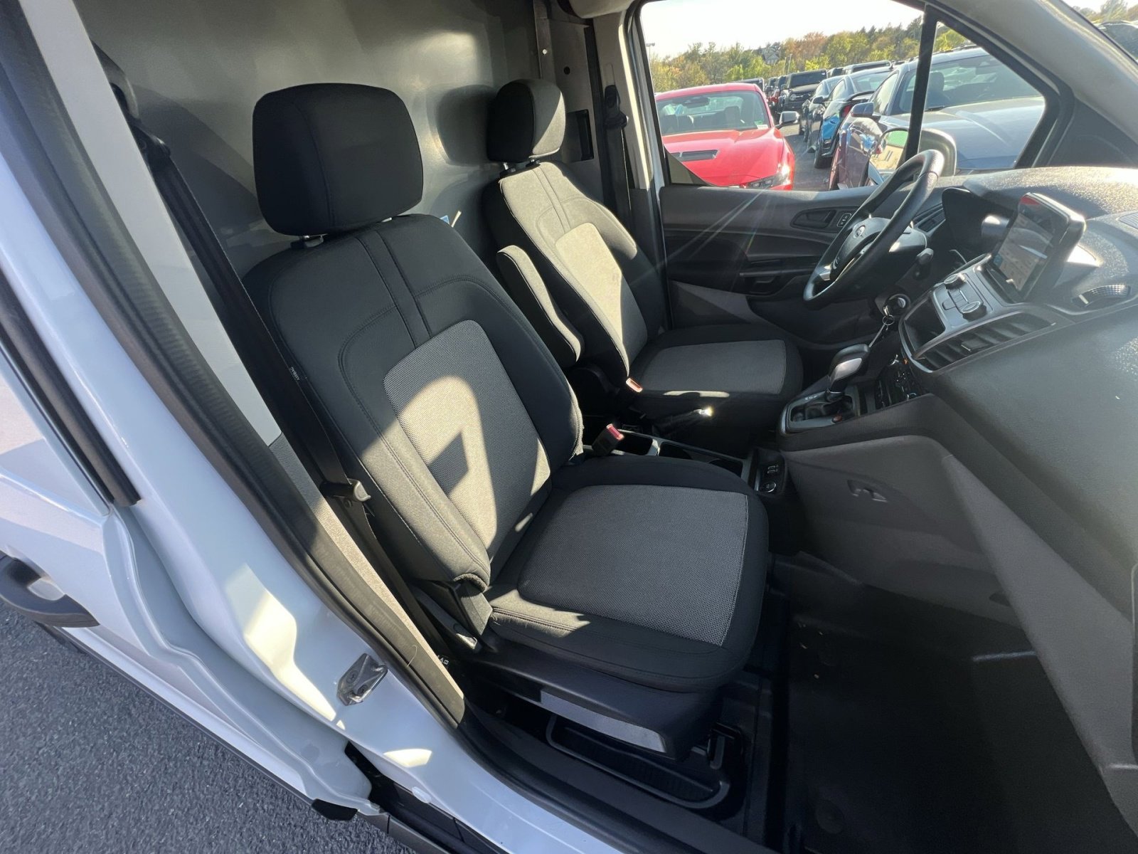 Used 2020 Ford Transit Connect XL image 25