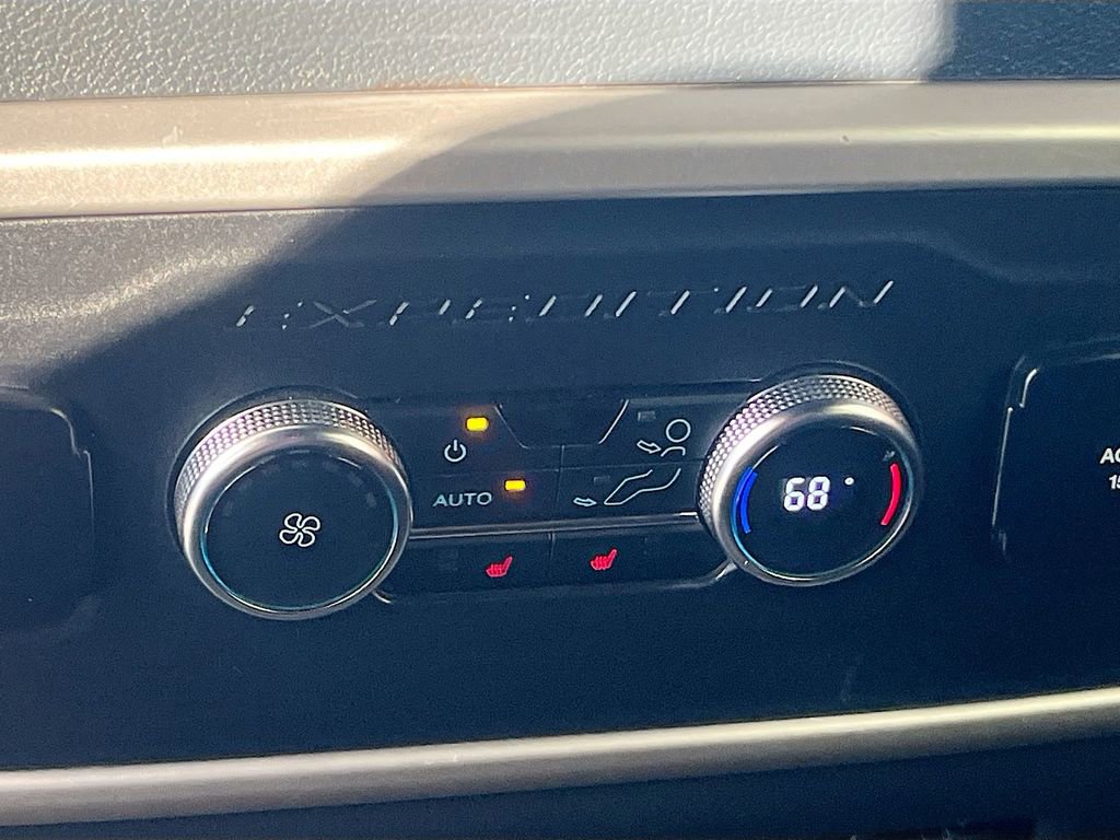 Used 2023 Ford Expedition Max Limited image 27