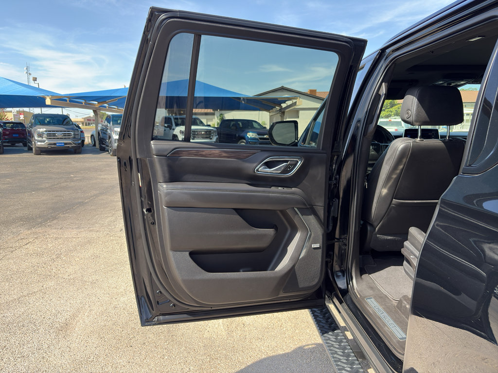 Used 2021 Chevrolet Suburban Z71 AWD/4WD image 13