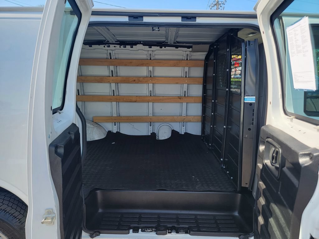 Used 2021 GMC Savana 2500 w/ Driver Convenience Package RWD image 7