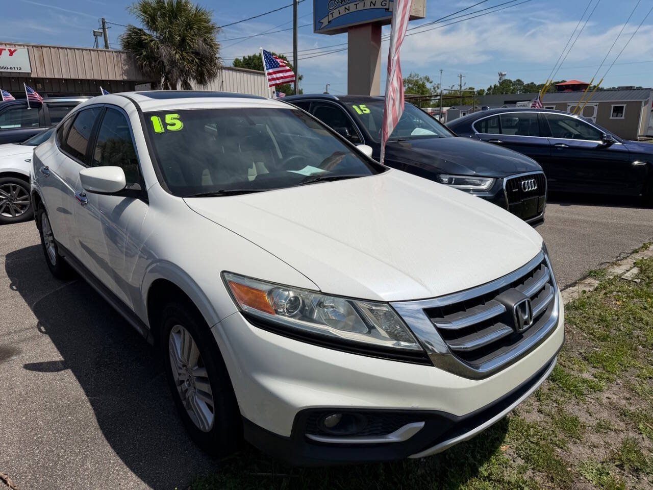 Used 2015 Honda Crosstour EX image 3