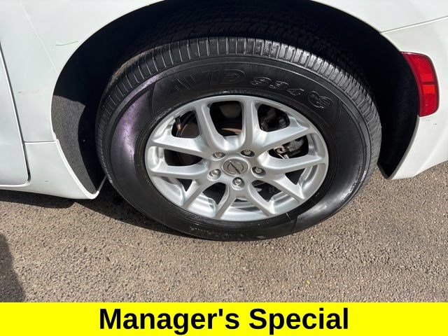 Used 2023 Chrysler Pacifica Touring FWD image 40