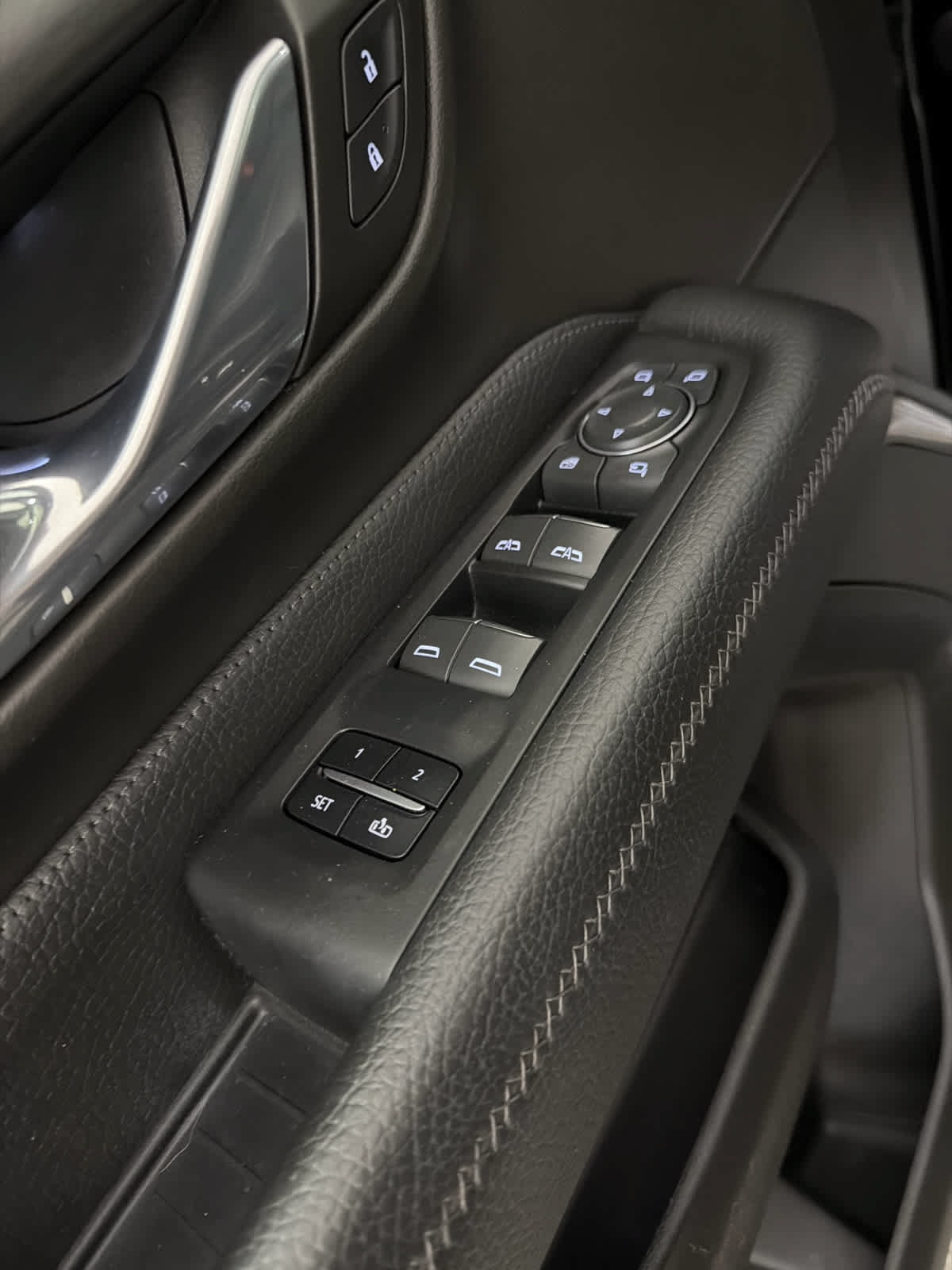 Used 2023 GMC Yukon Denali AWD/4WD image 24
