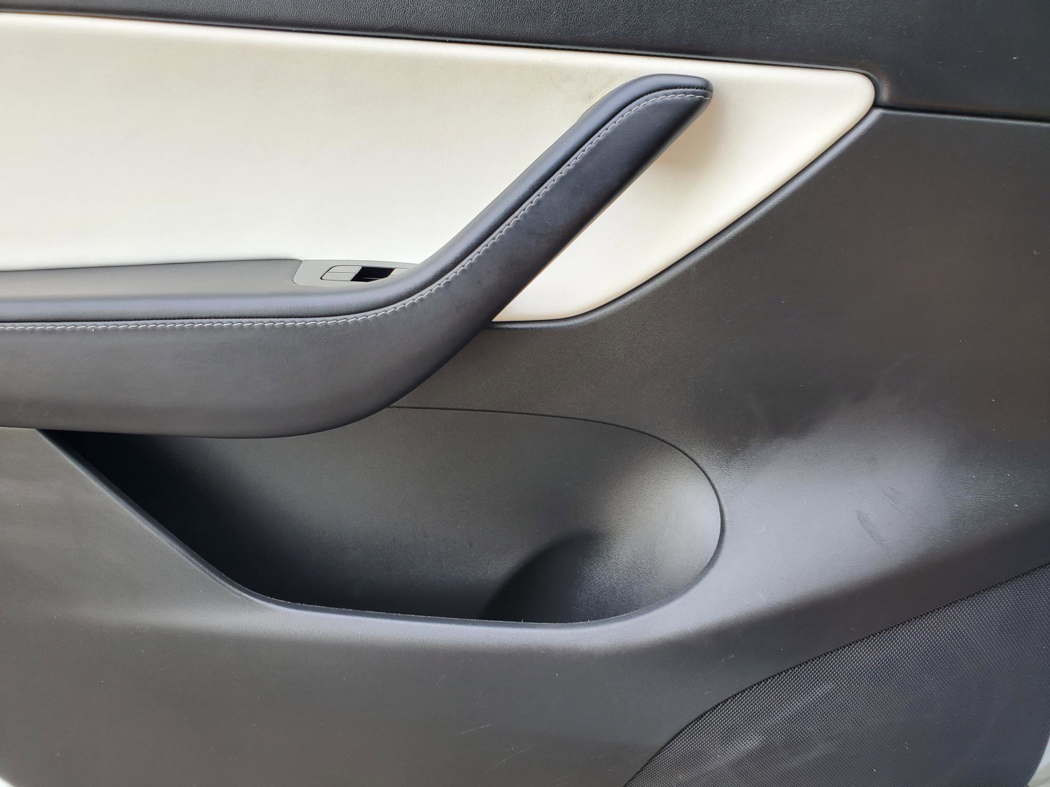 Used 2021 Tesla Model Y Long Range image 24