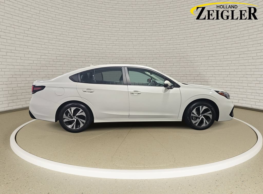 Used 2025 Subaru Legacy Premium AWD/4WD image 4