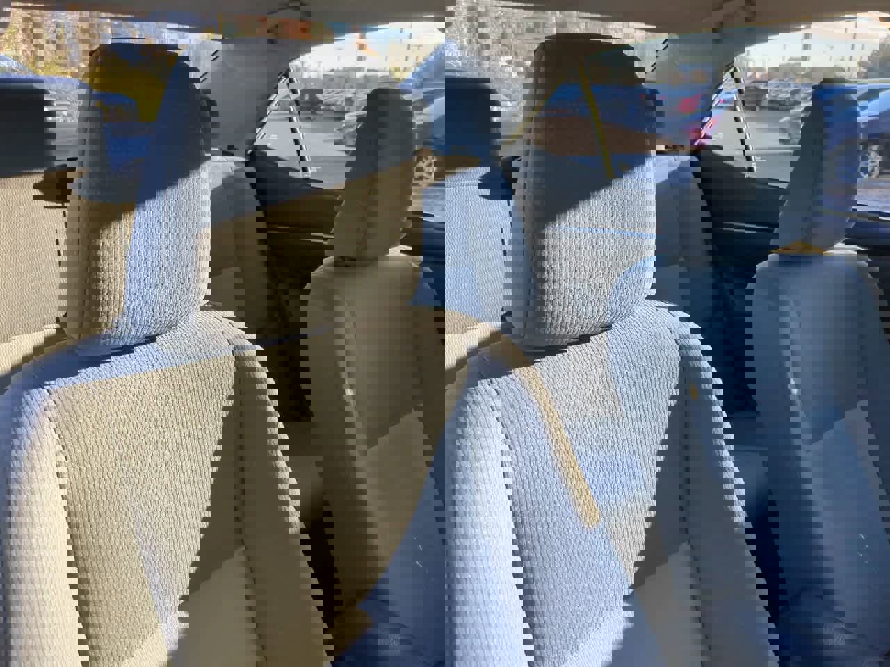 Used 2015 Toyota Corolla L image 6