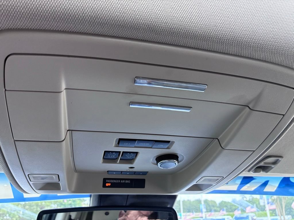 Used 2020 Chevrolet Suburban Premier RWD image 31
