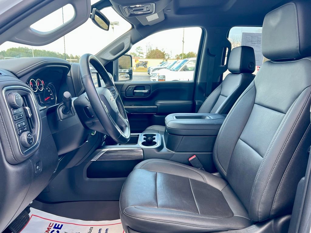 Used 2022 Chevrolet Silverado 2500 LTZ w/ LTZ Plus Package image 12