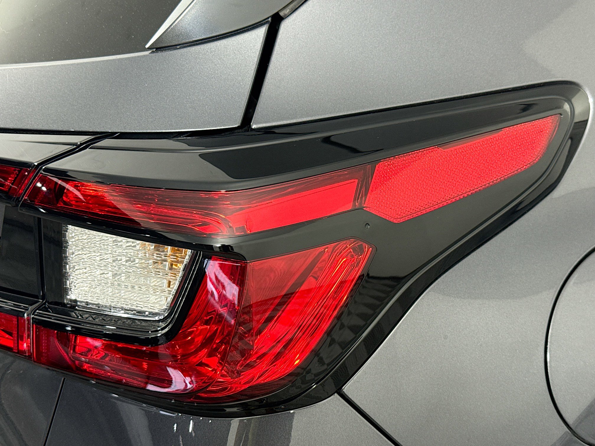 Used 2024 Subaru Crosstrek 2.5i Limited w/ Crosstrek Mirror Package AWD/4WD image 33