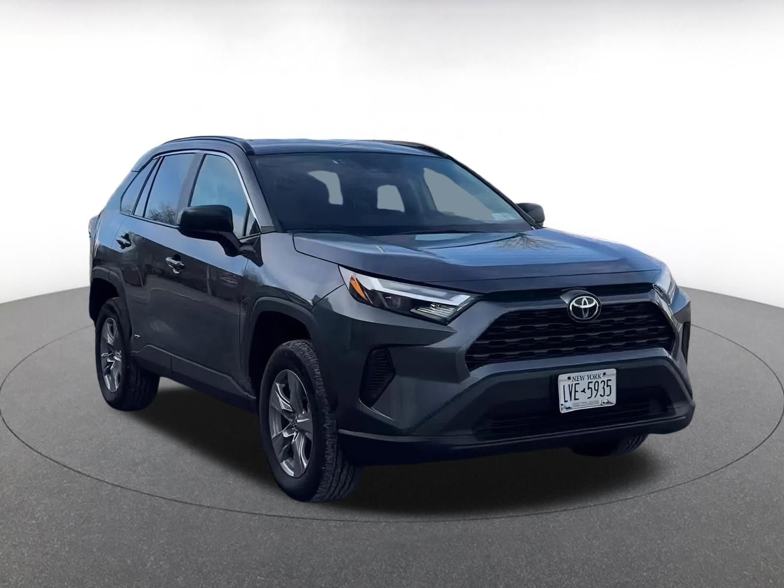 Used 2025 Toyota RAV4 LE image 3