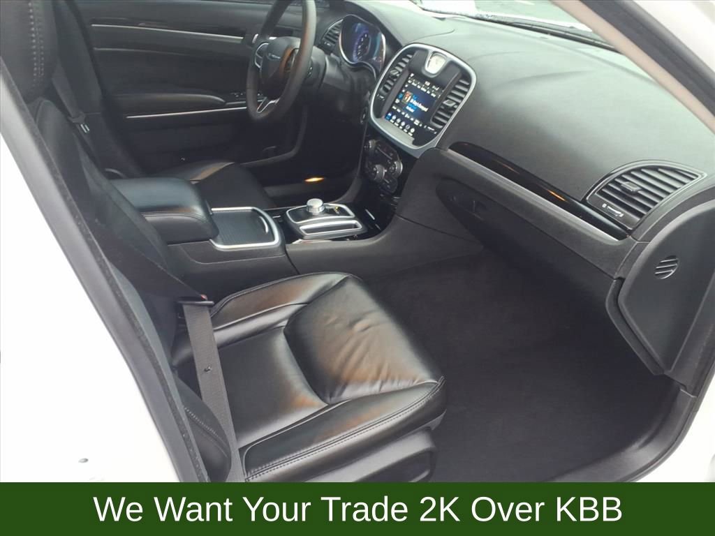 Used 2023 Chrysler 300 Touring L image 20