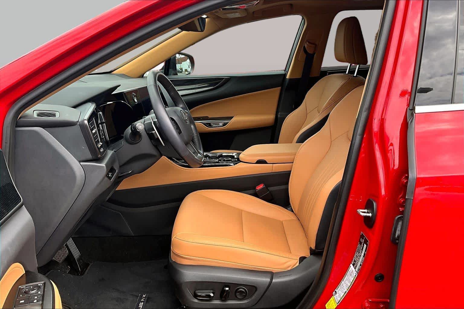 Used 2024 Lexus NX 250 FWD w/ Cold Area Package image 8