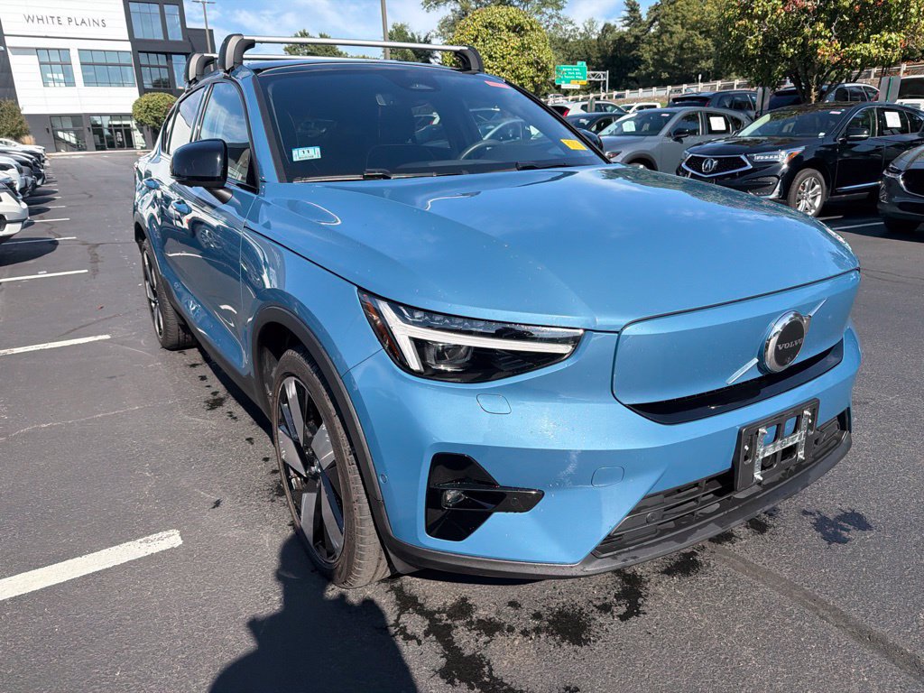 Used 2023 Volvo C40 P8 Recharge Ultimate w/ Protection Package Premier AWD/4WD image 6