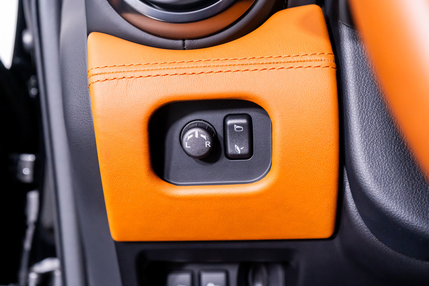 Used 2021 Nissan GT-R Premium image 56